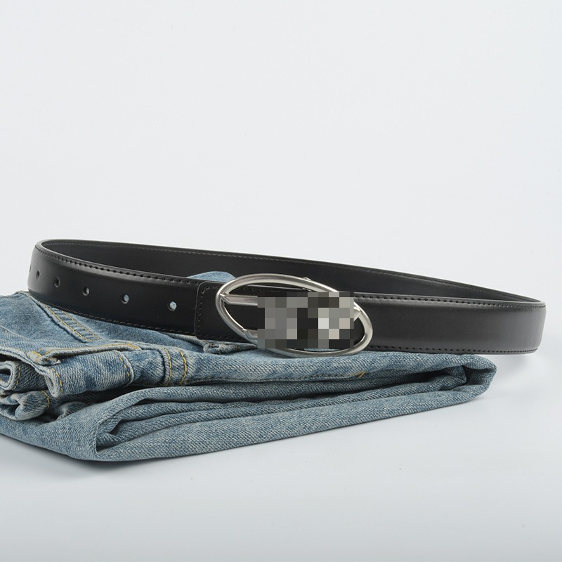 Versatile Women's Genuine Leather Belt with Timeless Design