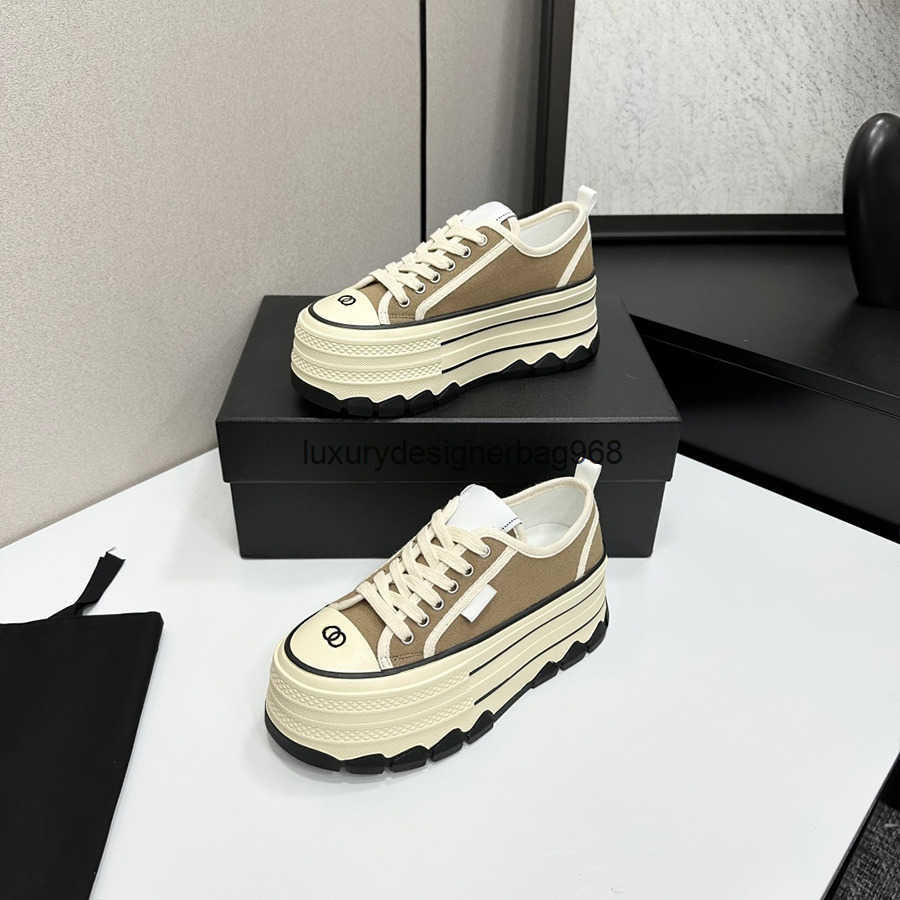 Chaussures de sport unisexes Panda Casual Sneaker Colorway Toile supérieure Semelle intérieure rembourrée Semelle extérieure en caoutchouc Oeille