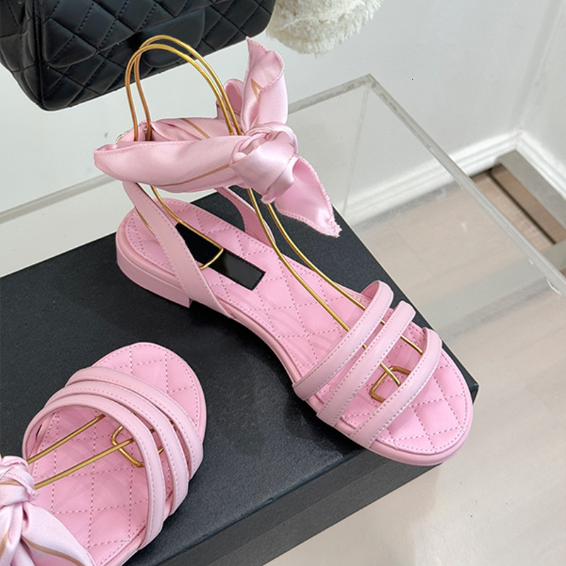 New Designer strappy sandals Fashion Bow Sandals Summer Luxury Women High Heel Sandals Strappy Design Leather Party Wedding Dress Shoes 1002