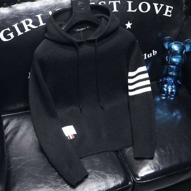 And Spring Thickened Autumn New Fashion Trend 2025 Warm Striped Hooded Sweater Men 's Casual Loose Sports High Quality Knitwear Xing Zhiguang