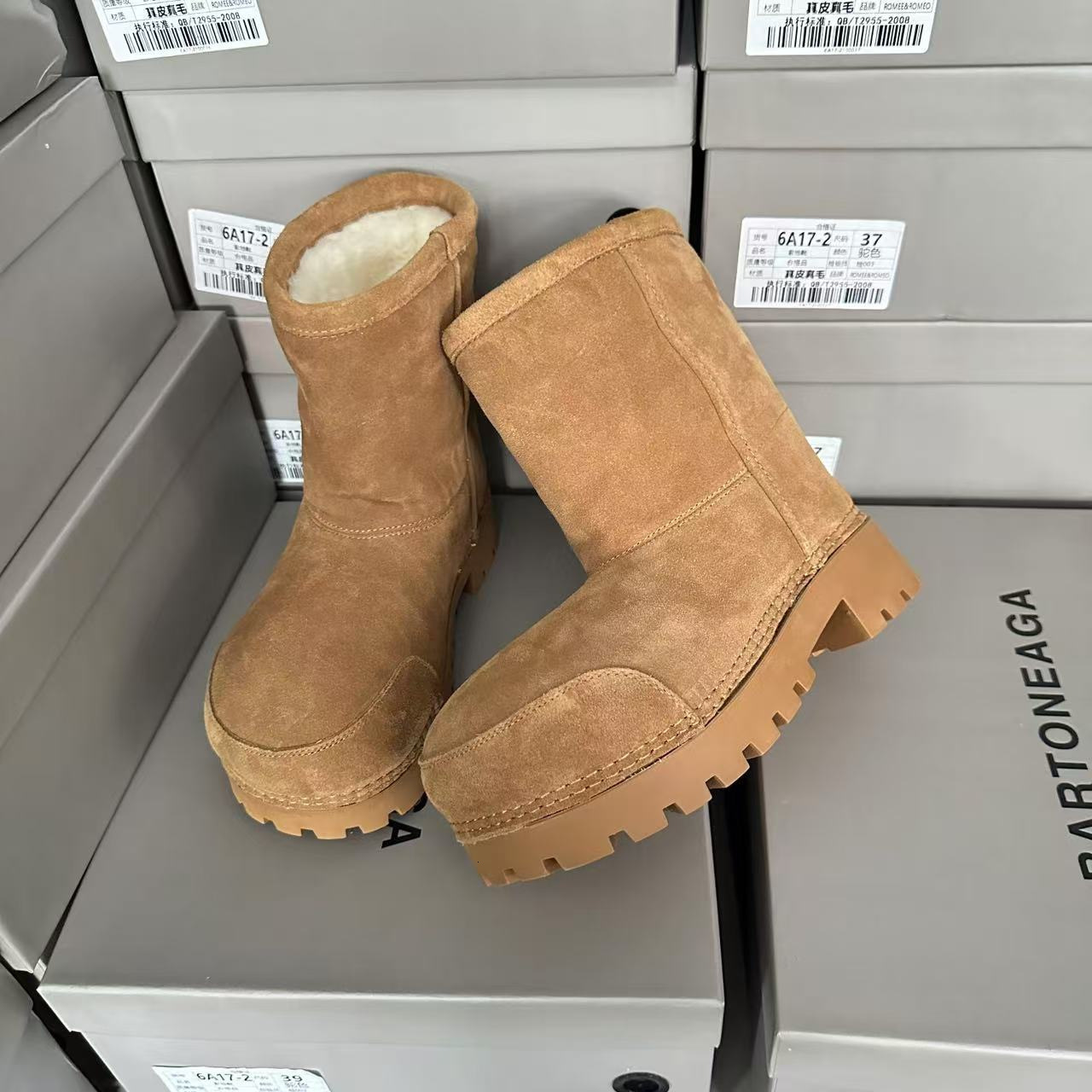 2026 new model Designer's autumn and winter new ugly and cute big head snow boots, bread boots, women's thick sole, height increasing long