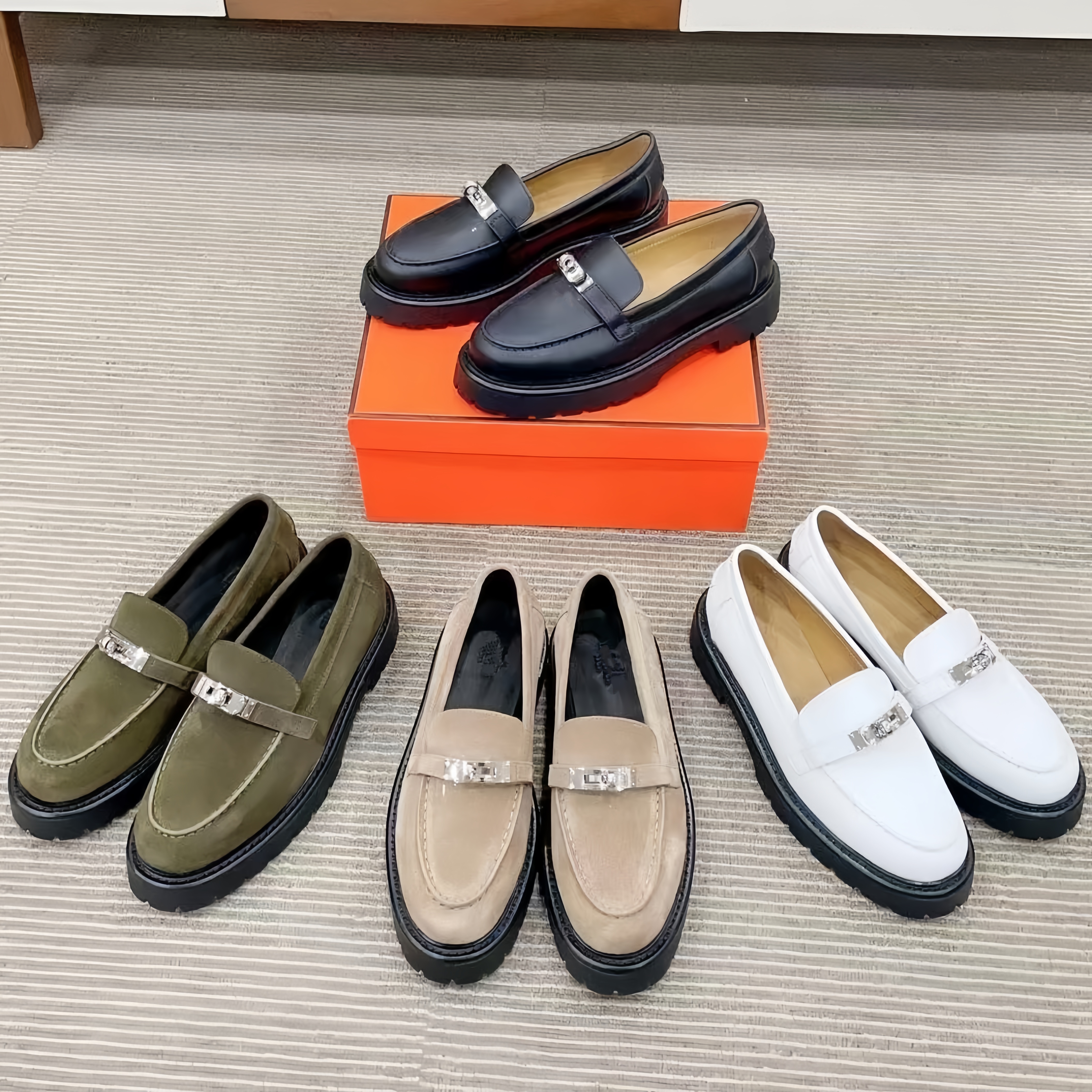 Designer Loafer shoe Orange Womans for Mens Casual shoe Mirror quality Luxury Suede Leather buckle blazer Business formal Flat shoe Outdoor walking