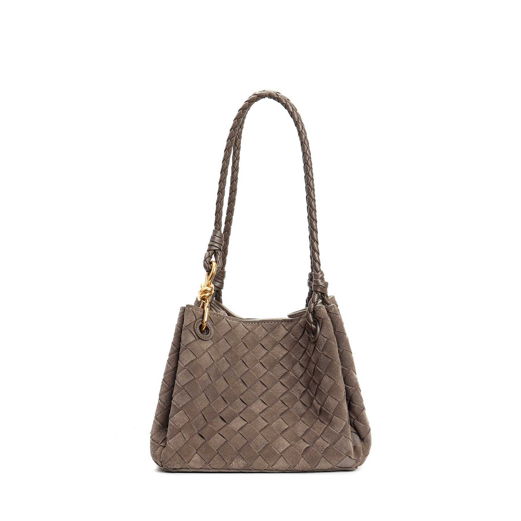 Designer Small Parachute Shoulder Bag Metal Buckle Woven Tote Handheld Large Capacity Women Magnetic Snap Knot Bag With Smalll Wallets005