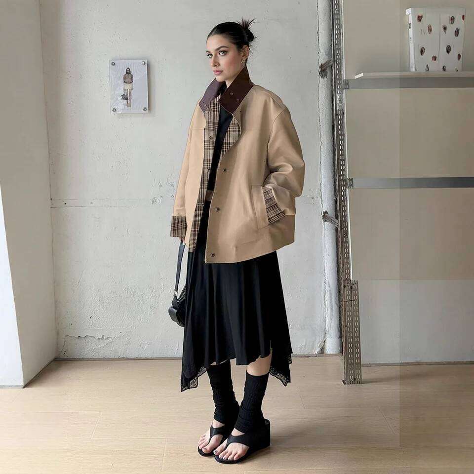 Free Shipping Women 's Checkered Jacket 2026 Designer Fashion Stand Collar Color Block Design Elegant Commute Style Polyester Lycra Blend Long