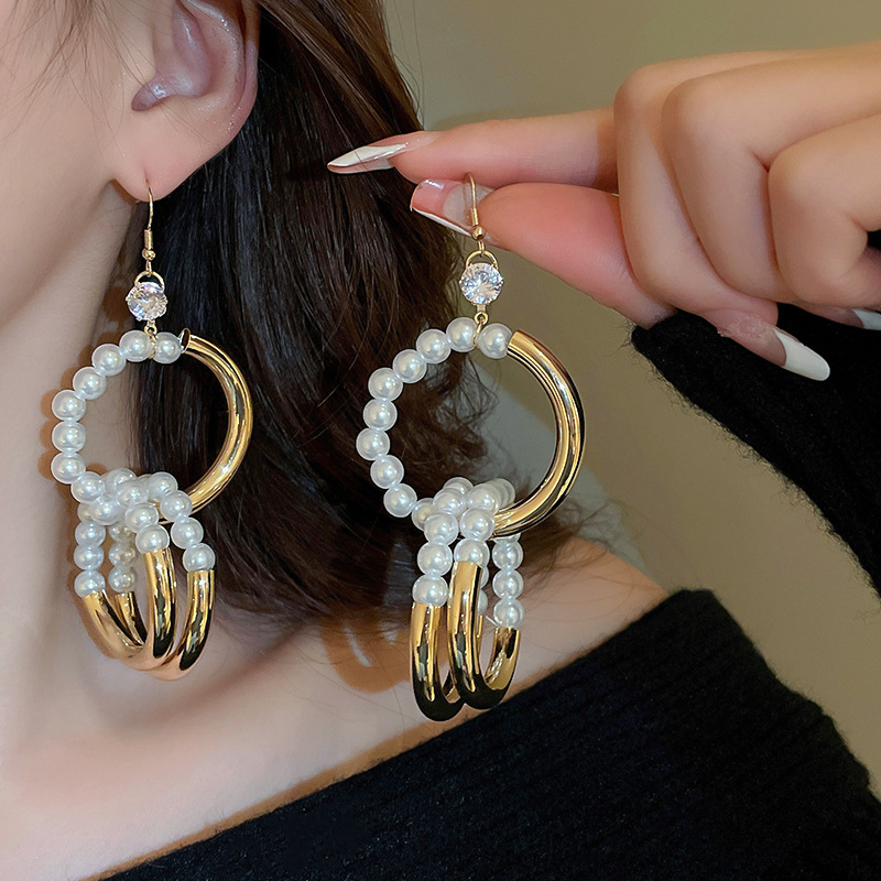 Zircon Round Interlocking Pearl Hooks French Retro Elegant High-end Earrings Design Sense Niche Ear Jewelry-image-1091583148