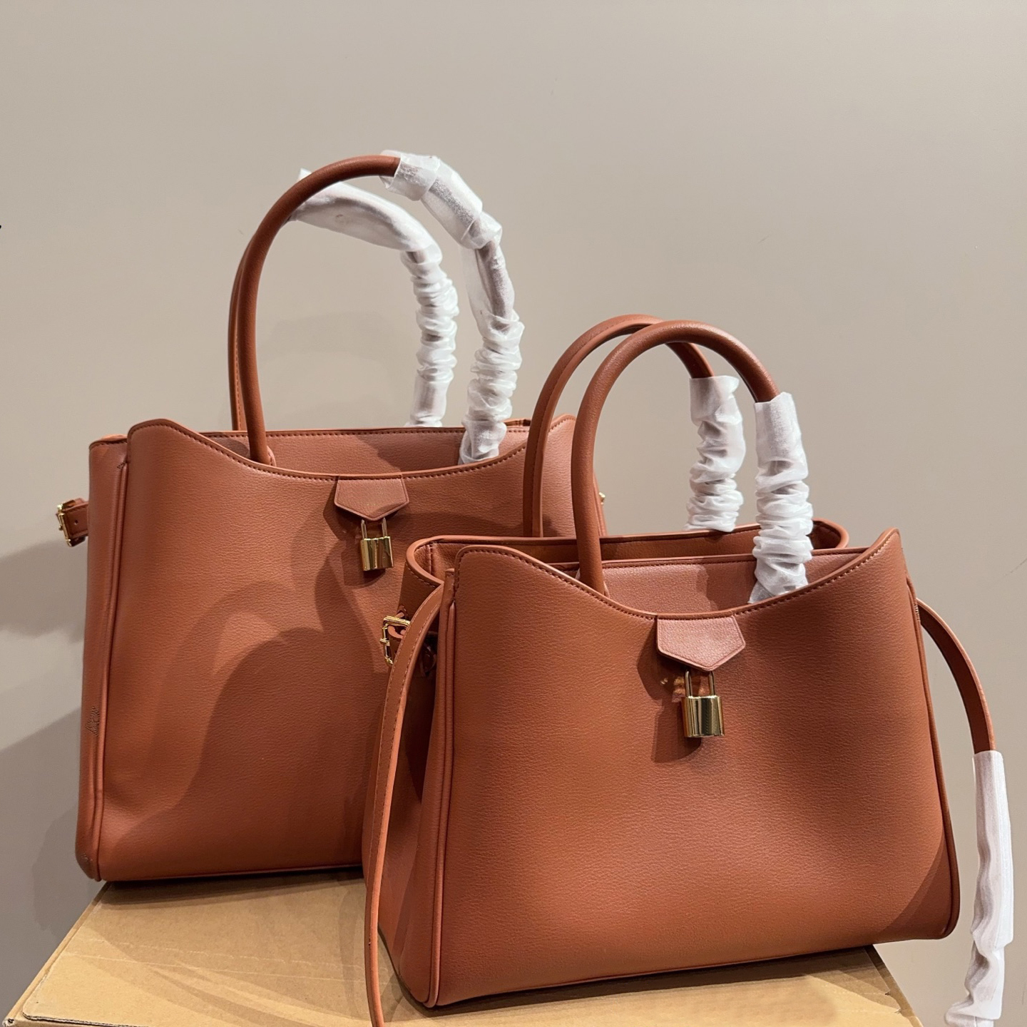 High Quality Designer Work bags for women Luxury Business commuter tote bag Shoulder bag Women Fashion Leather briefcases Crossbody Handbags Top Han