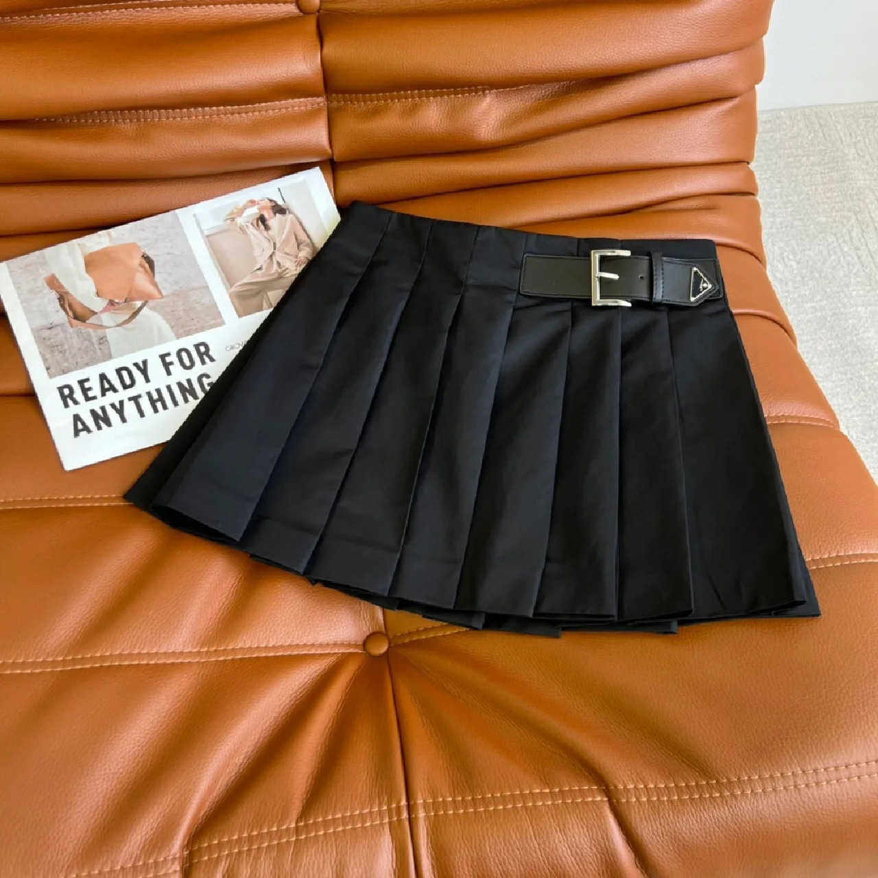 24SS Cotton Women Designer Shorts With Letter Sign High End Girls Milan Runway Brand Luxury Casual Outwear Pleated Mini Denim A-line Hotty Hot Pa-image-1043307828