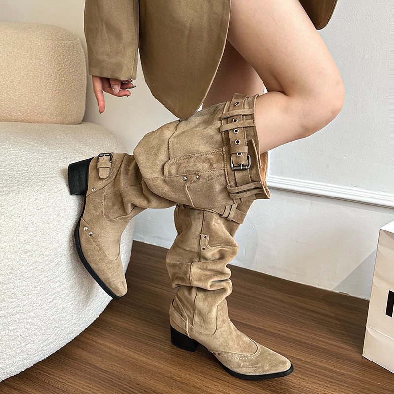 Stylish Versatile Woman Boots Pointed Toe Leather Snow Platform Shoes women Fashion Boot Hip Hop Gothic Punk Rock Vintage Winter Autumn Classic Long
