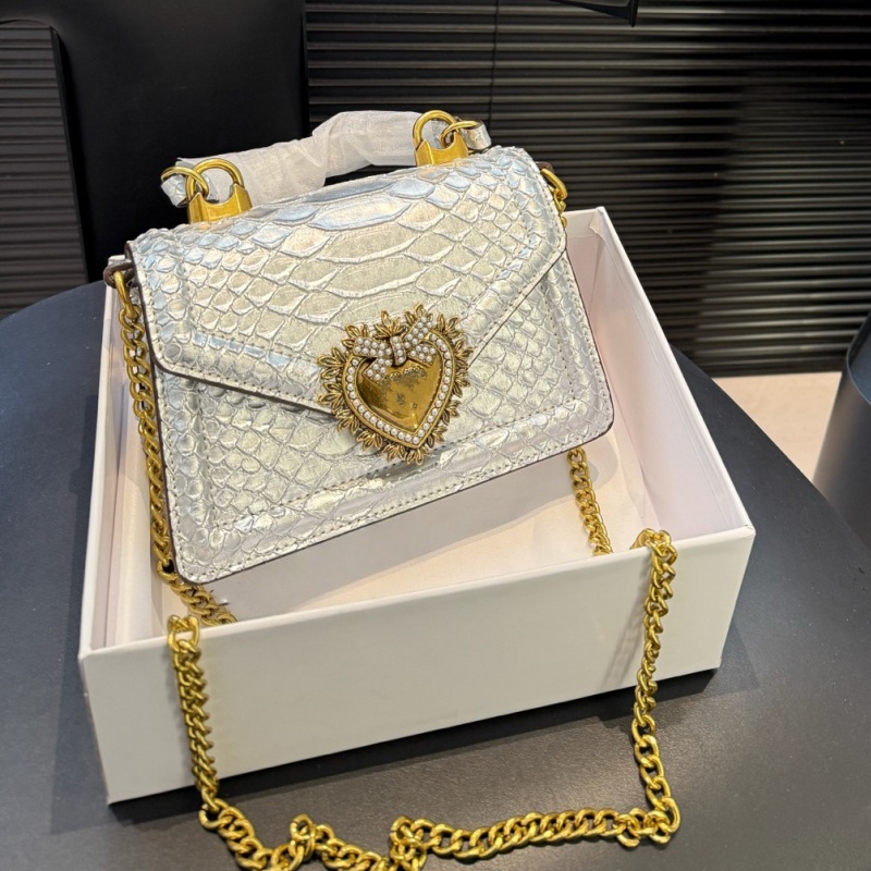 Women's Genuine Leather Bags High-end Designer Crossbody Chain Bag Pearl Bowtie Heart Button Bag Women Handbags Simple Flap Small Square Eur