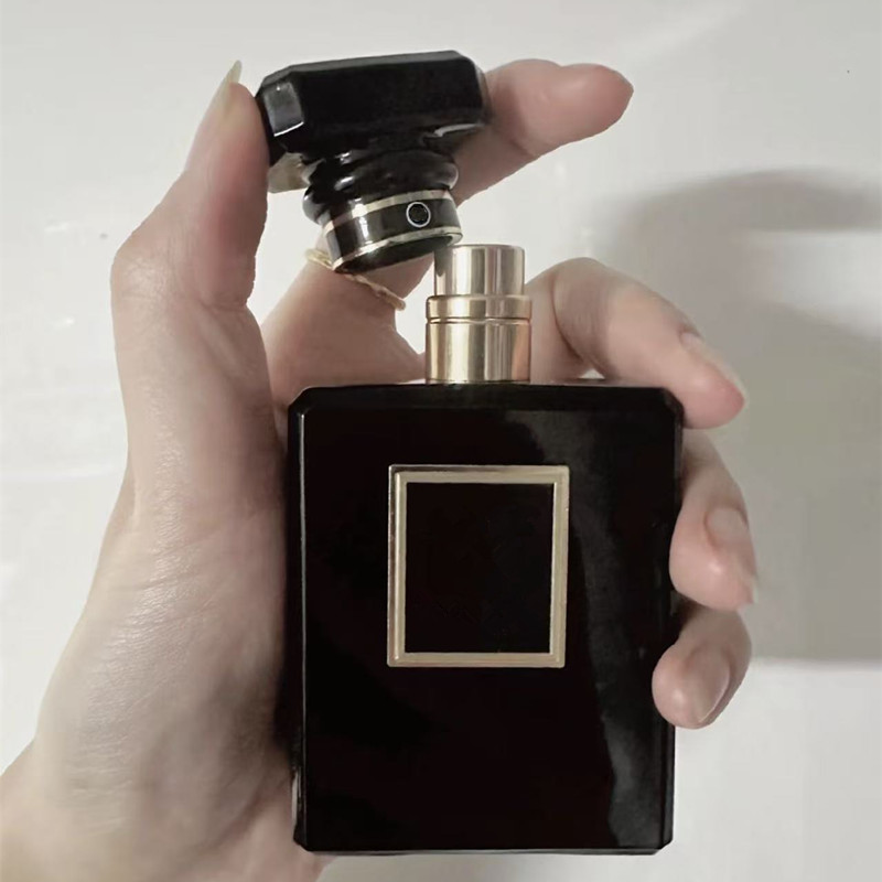 Classique de Cologne de haute qualité de la mode la plus populaire: Spray de fruits floraux de parfum durable 100 ml / 3,4 oz adaptés à la livrai