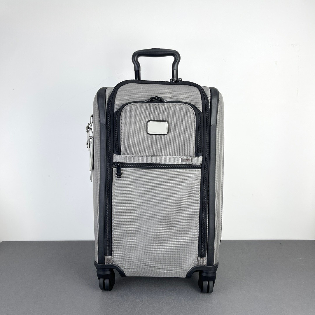 Suise de concepteur à bagages en nylon avec roues Version de voyage pour hommes Les femmes transportent un sac de grande capacité Conception de f