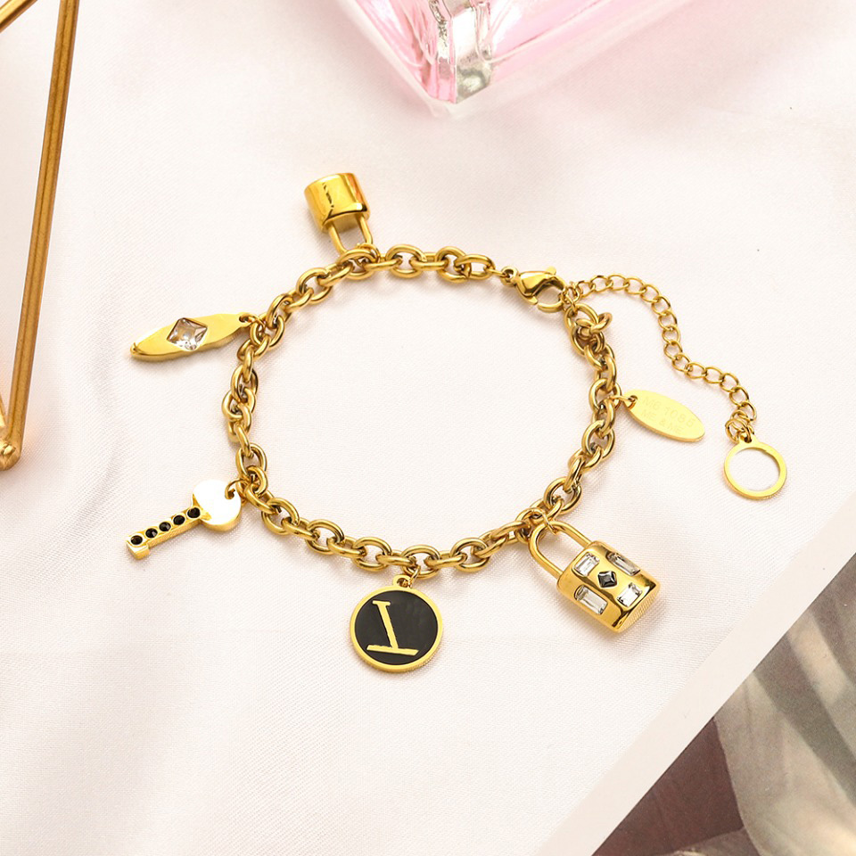 Fashionable Chain Bracelets Women Bangle Gold Plated Stainless steel Crystal Lovers Gift Wristband Cuff Chain Jewelry-image-762268708