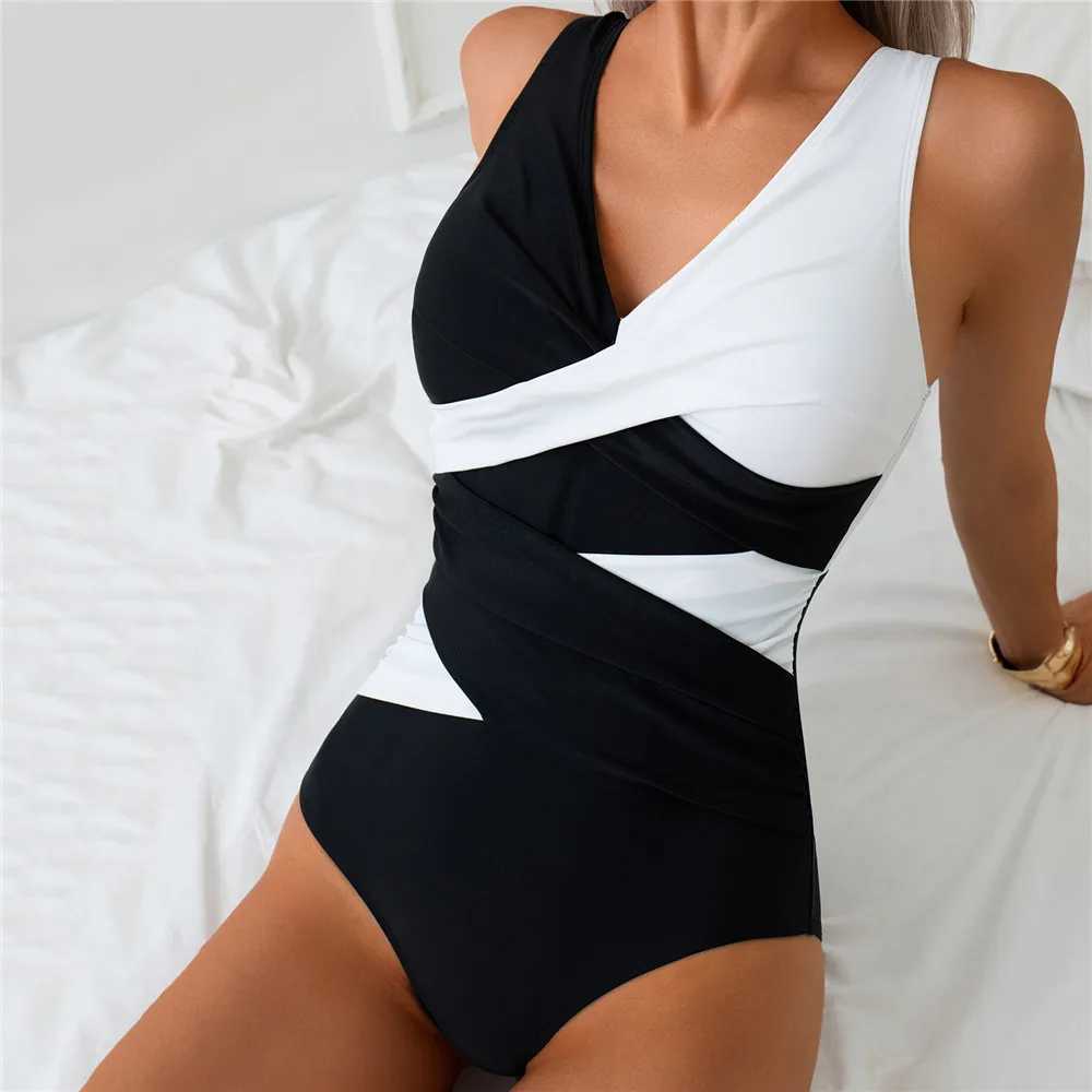 Cross Bandage Sexy Swimsuit Women One Piece Black White Contrast Swimwear Slim Monokini Bathing Suit Swimming Wear 2025 Summer XJ250704-image-1065082291