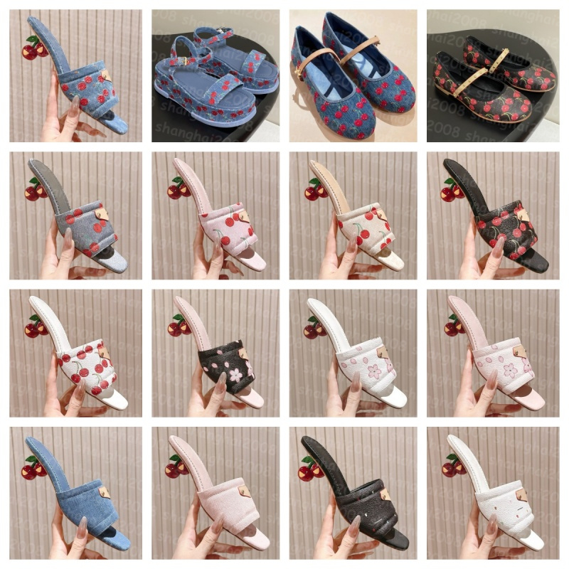 (Choose the Option Pics not decription) Fashion Luxury Classic Flat Slippers Beach Sandals Slides Ladies Summer Casual Flat Shoes Women's Sa