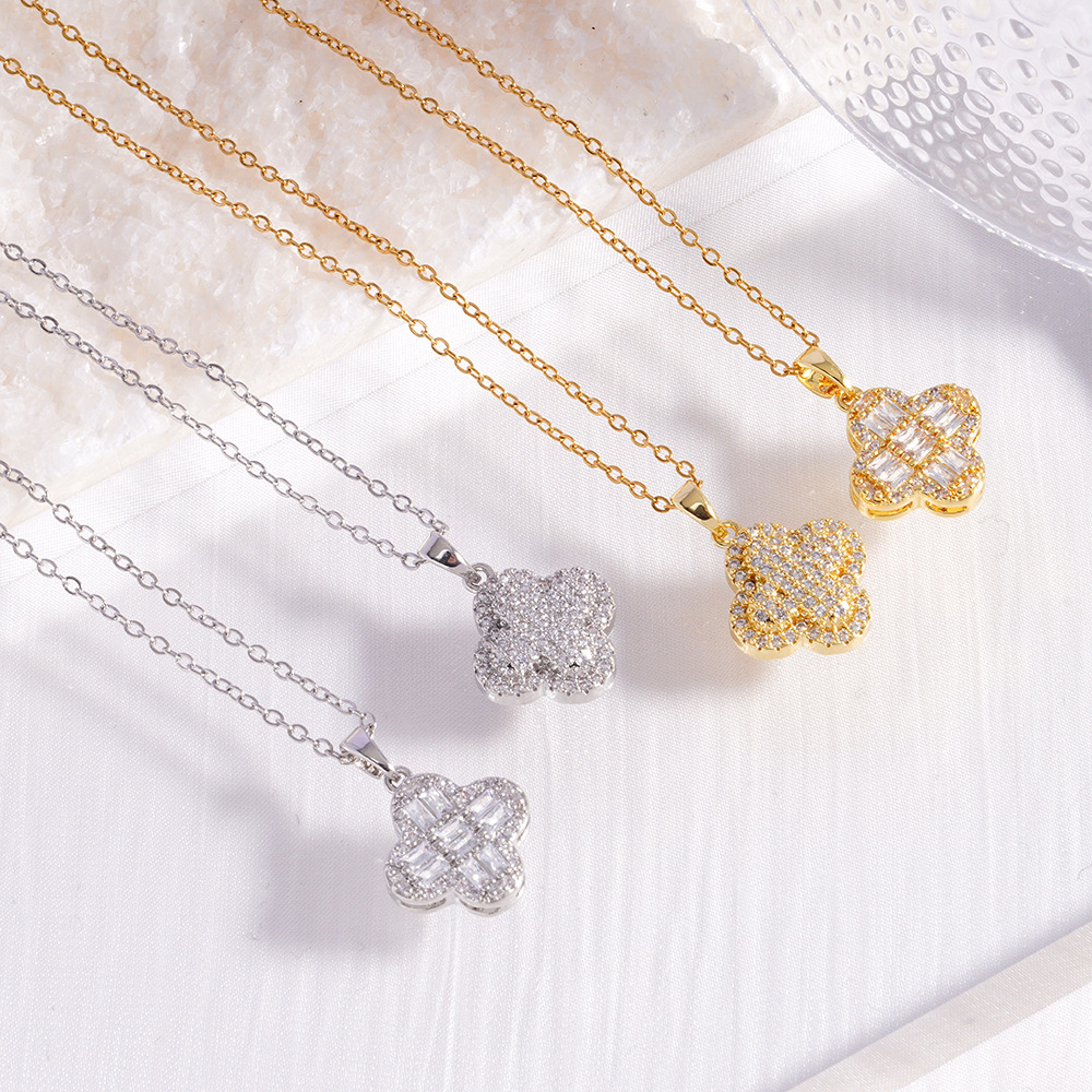 Ho Luxury jewelry designer necklace ianium seel plaed wih 18K gold classic square sugar clover pendan high-end collarbone moissanite chain access