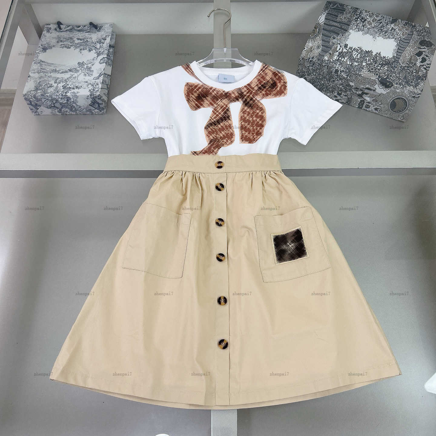 Top one girls dress suit Pleated lace sleeve baby two-piece kids designer clothes T-shirts and long skirts A062X02N024-image-1065643962