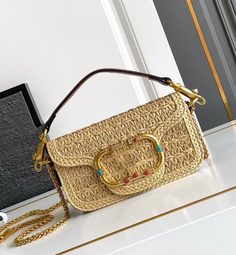 V Designer Beach Bags Grass weave Women Flip Shoulder Bag Straw Tote Bags Fashion Cross Bag Female Niche Design Shoulder Bag First Choice for sum