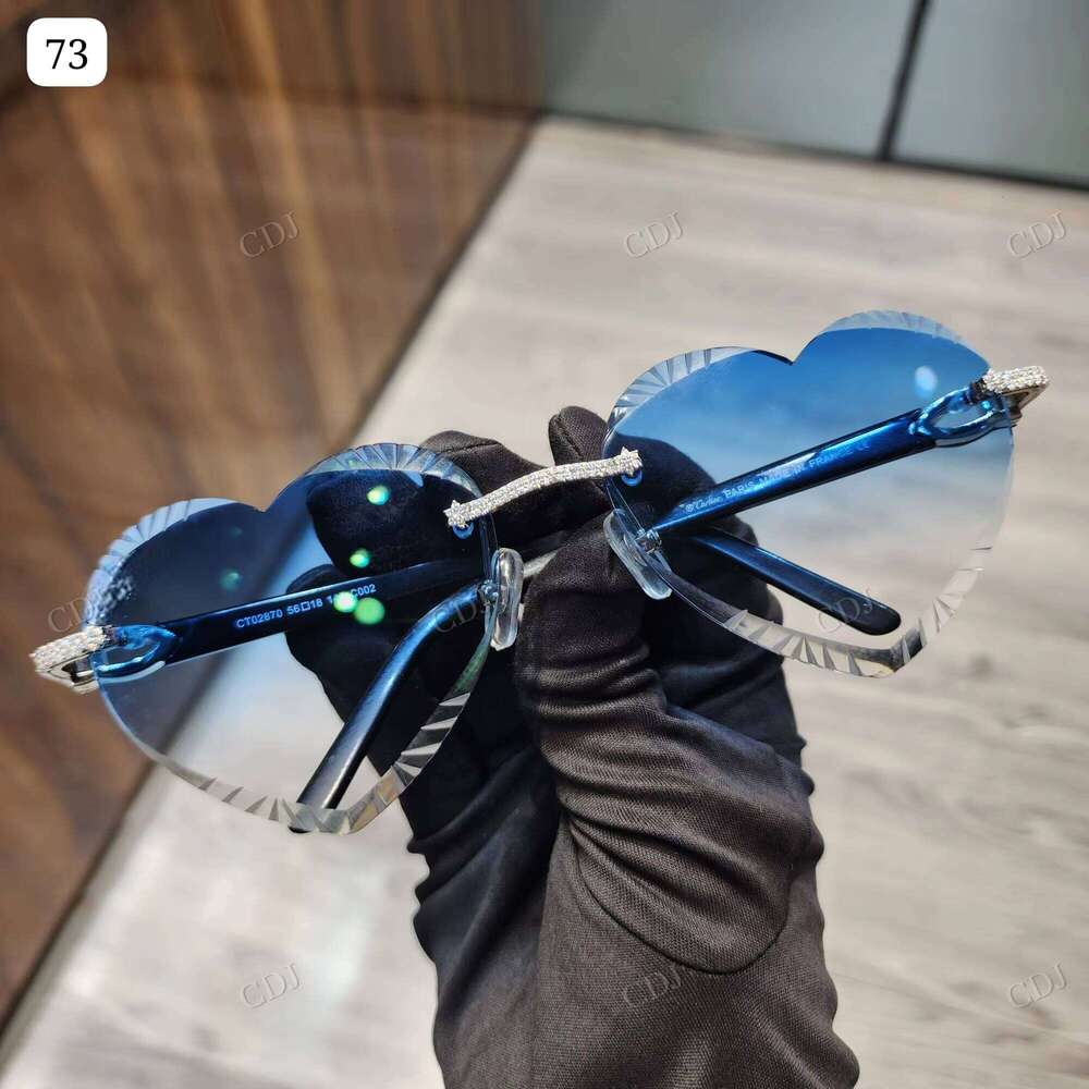 New Fashion Heart-Shaped Blue Sad Lens Hip-Hop Moissanite Stainless Steel Full Iced Classic Sunglasses, Suitable for Rapper Style Girls