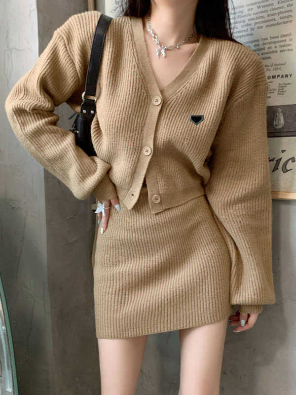 Two Piece Dress Designer Autumn Winter New Runway Suit Elegant Women's Sparkling Tweed Bow Tie Jacket Mini Skirt 2AUL