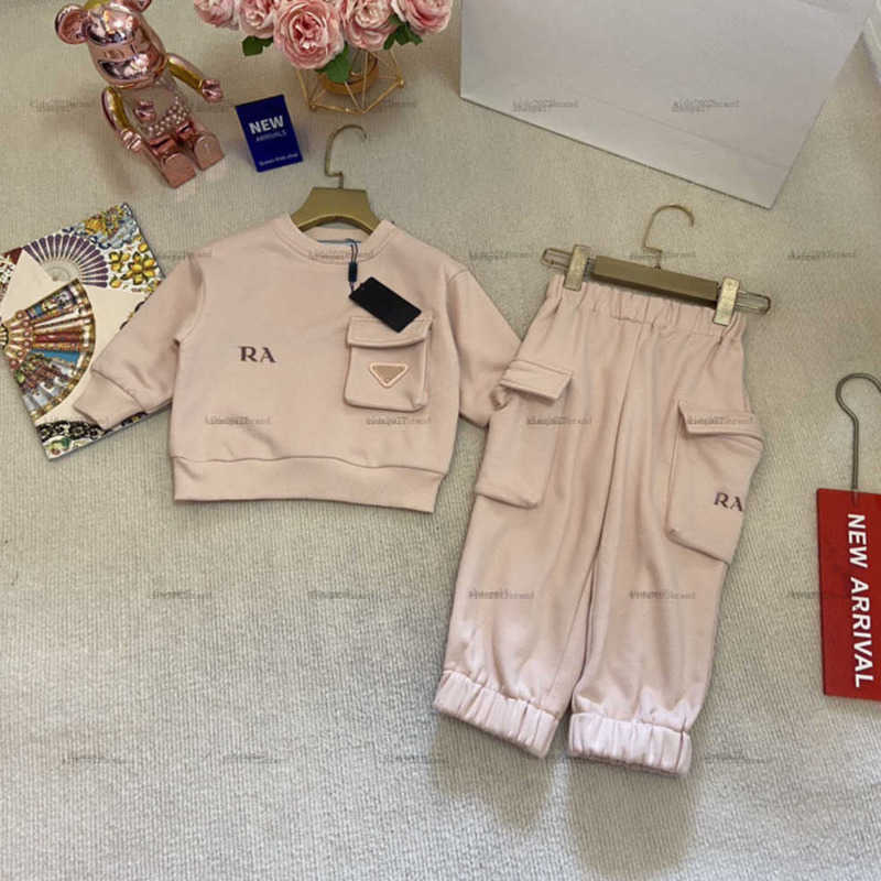 Top one newborn jumpsuits Flap pocket design infant bodysuit designer baby clothes Long sleeved toddler hoodie and pants A389X11N090-image-1065644669