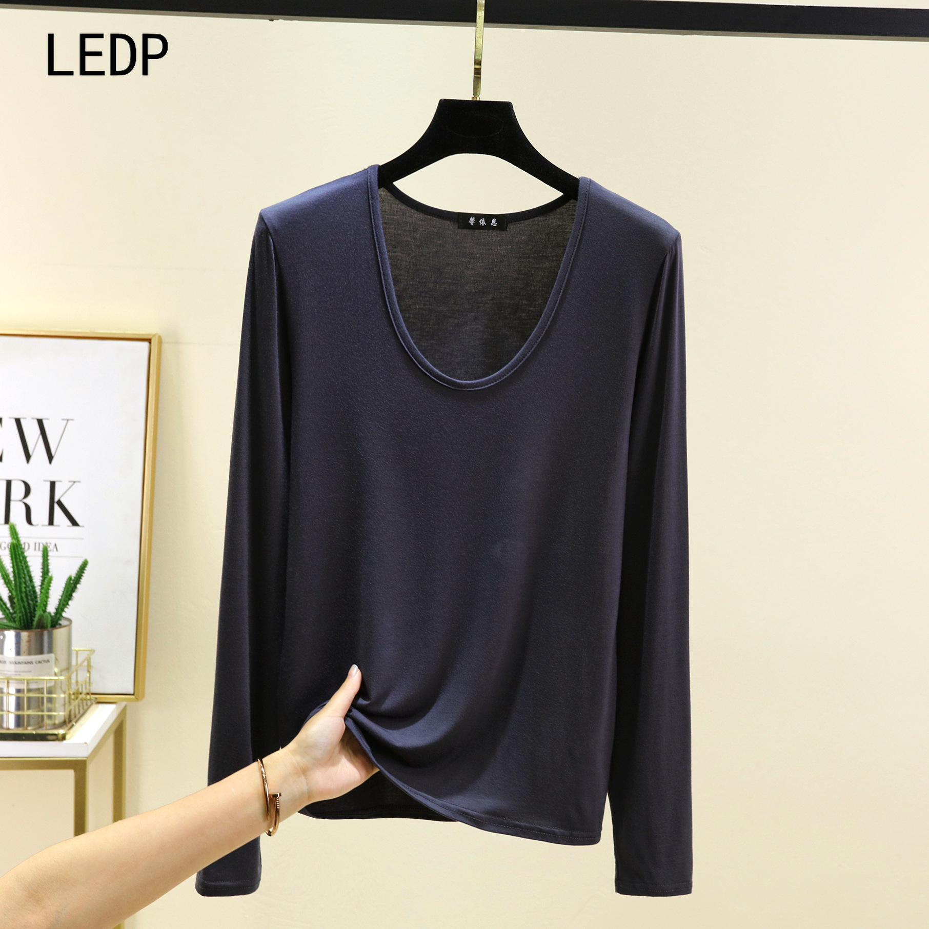 181205 Planet Universe Printed Large Size Women's T-shirt Science Fiction Loose Silhouette Spring and Autumn Wear Sweat-absorbent Cotton Fab