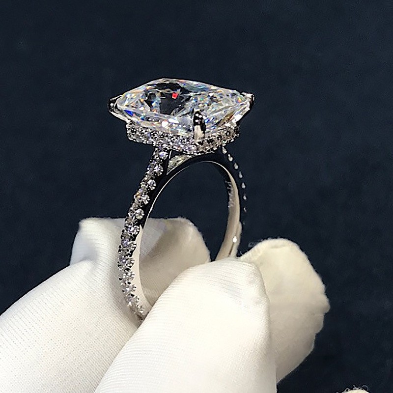 New Arrival Stunning Luxury Jewelry Silver Color High Quality Princess Cut White 5CT AAAA Cubic Zircon Women Wedding Ring