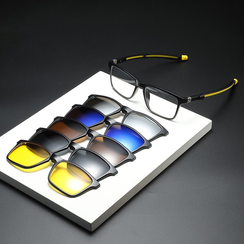 6 In 1 Spectacle Frame Men Women With 5 PCS Clip On Polarized Sunglasses Magnetic Glasses Male Computer Optical 2507