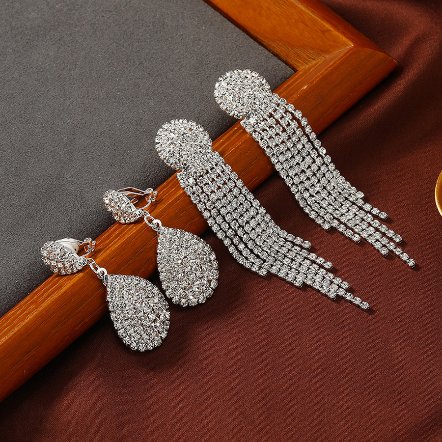 Fashion Luxury Long Tassel Rhinestones Clip on Earrings Ladies Shiny Crystal Water Drop Pendant Earrings Fine Bride Jewelry Gift