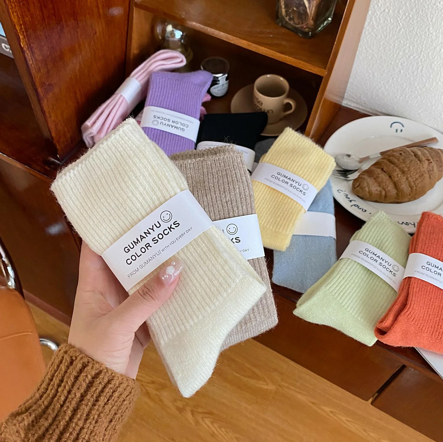 100% Cashmere Mid-calf Socks Women Korean Style Thickened Warm Retro Wool Long Socks Autumn Winter