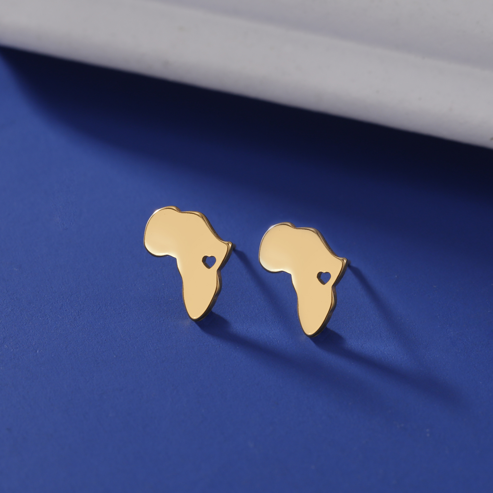 Kkjoy Fashion Simple Stainless Steel Gold Color Africa Map Love Stud Earrings For Women Men Jewelry Party Gifts Wholesale