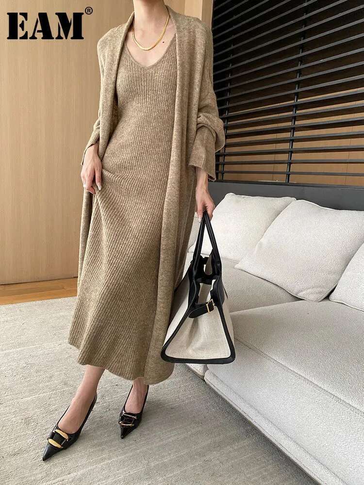 EAM Khaki Gray Elegant Long Knitting Cardigan Sweater V-Neck Long Sleeve Women New Fashion Tide Spring Autumn 2025 1DH6852