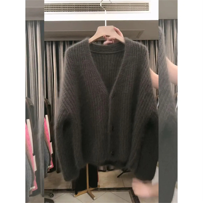 European Soft And Sticky V-neck Knitted Cardigan For Women's Spring Autumn 2024 Large Loose Lazy Style Sweater Camel Jacket Top