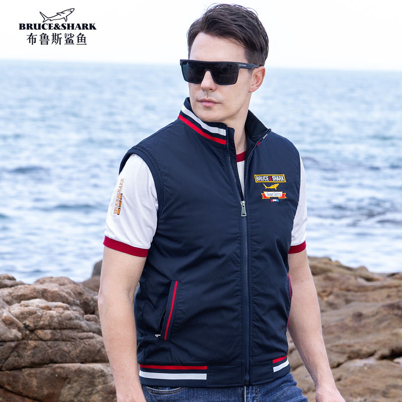 2024 Fill Cotton Thicken Autumn Winter Men's Vest Bruce&shark Fashion Casual Vest for Men Loose Mens Outwear Coats Big 4XL