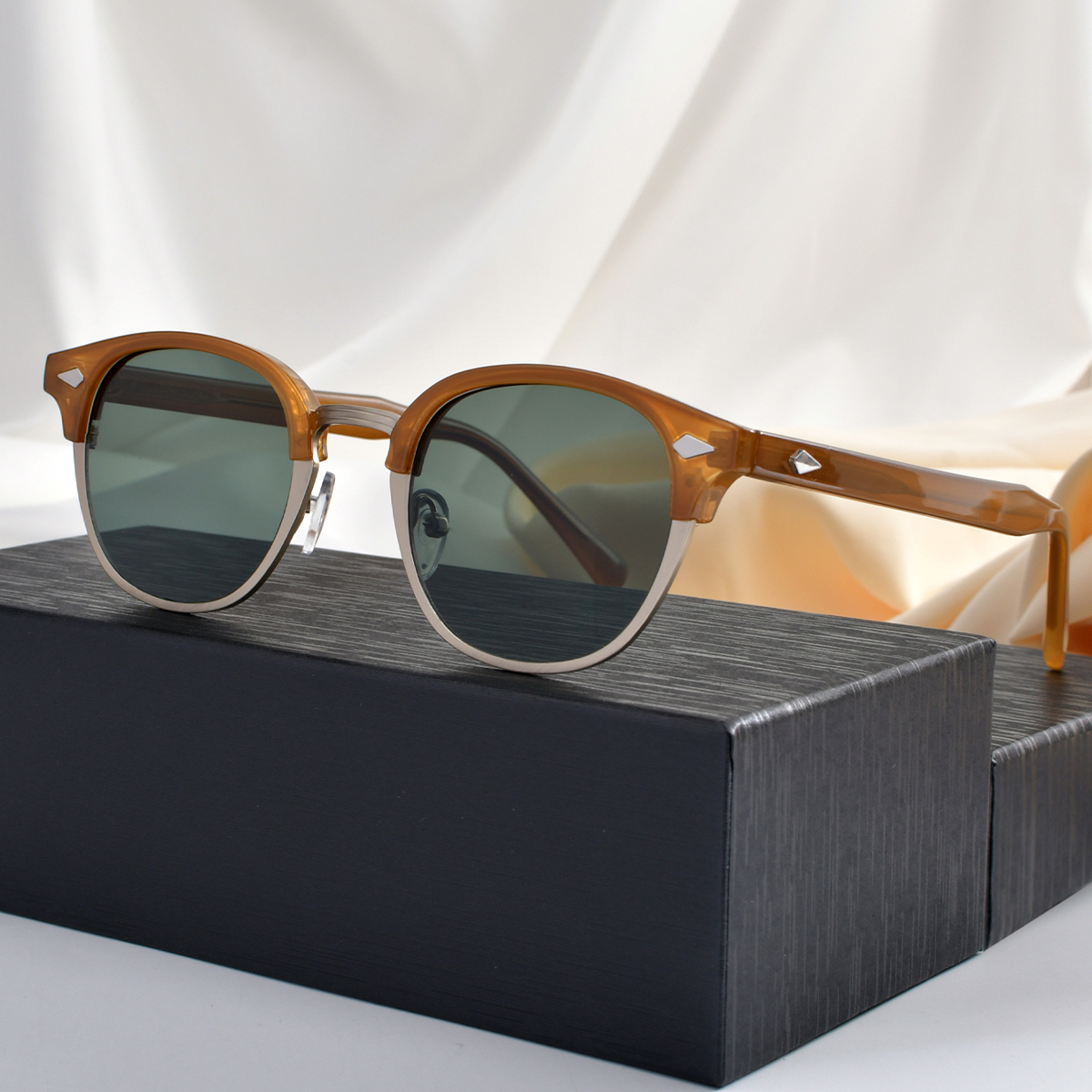 TR90 Classic Half Frame Polarized Sunglasses Men Women Retro Rivet Small Sun Glasses Male Popular Black Anti Glare Travelling Sh