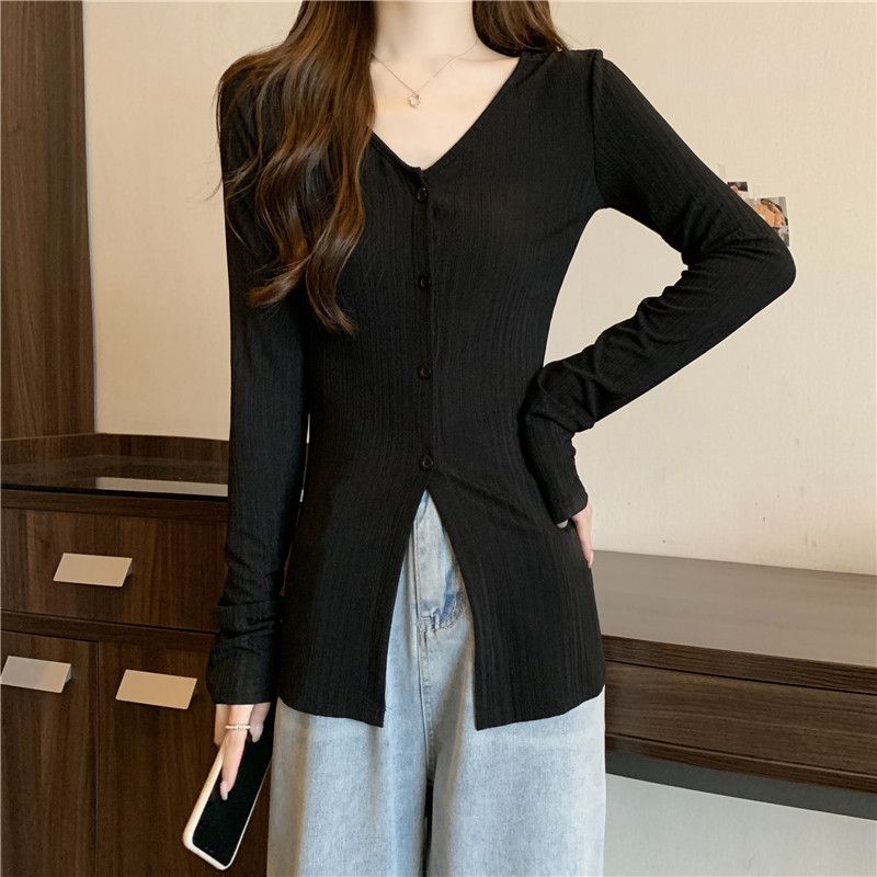 New Plus Size Women's Clothing with a Stylish and Versatile Design Slim Fit and Slimming Black Long Sleeved Top