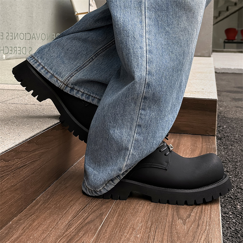 Élégant créateur de mode Femmes hommes Solides chaussures en cuir noir Business surdimensionné en cuir en cuir minimal