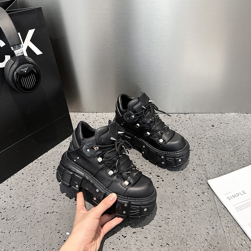 Stylish Fashion Black Men Leather Shoes Formal Dress Business Rivet Versatile Round Toe Leather Chunky Vintage Rock Gothic Punk Style Shallow Lac