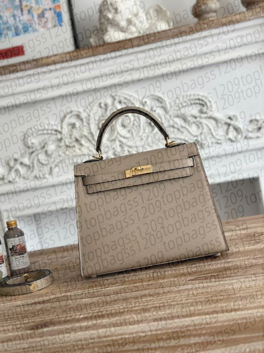 Designer package for women High-quality fully handmade handbag Imported leather crossbody bag All-steel hardware shoulder bag Fashionable luxury