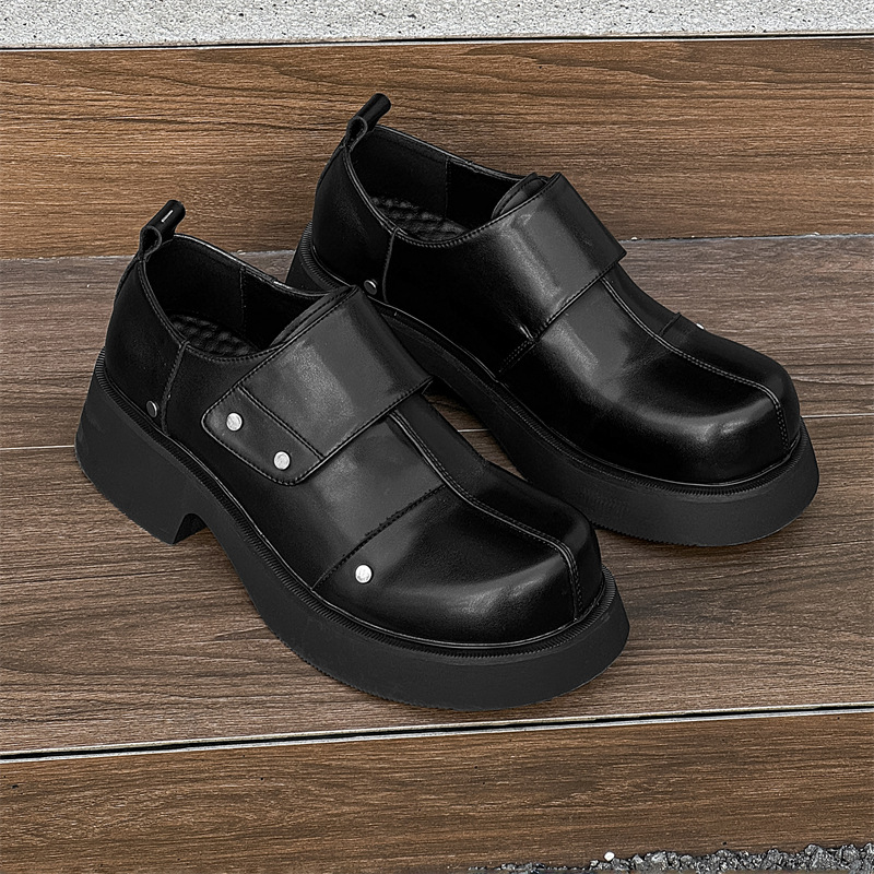 Stylish Fashion Versatile Men Solid Black Leather Shoes Business Formal OL Minimalist Slip On Leather Round Toe Flat Rivet Rock Gothic Punk Shoes Ca