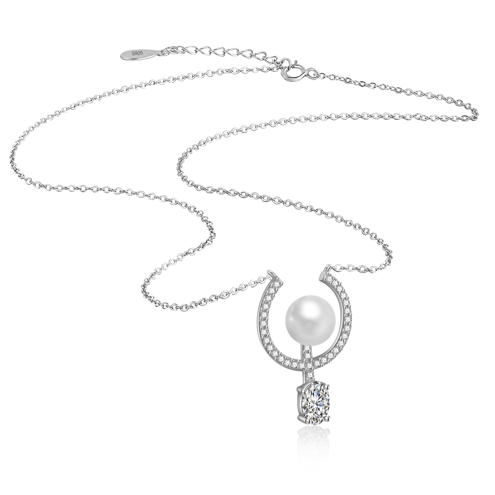 Classic Minimalist Zircon Pearl Pendant Necklace with 925 Sterling Silver Chain round Clear Zircon Design Horseshoe Iron Detail