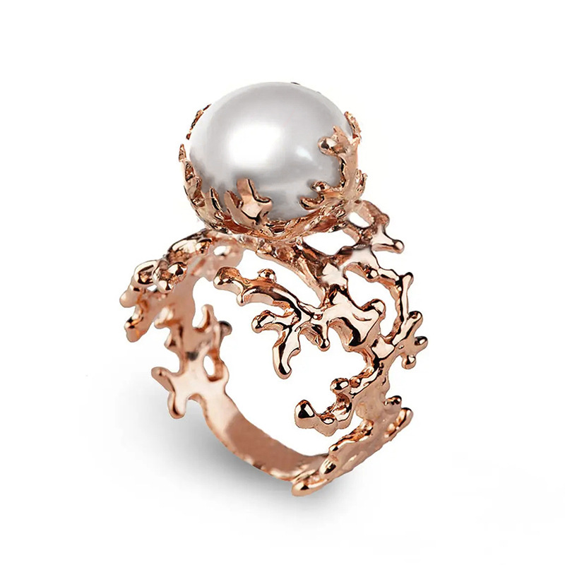 2025 New Western Palace Antique Style Design Hollow Out Ring Pattern Tree Branch Coral Pearl Finger Wholesale