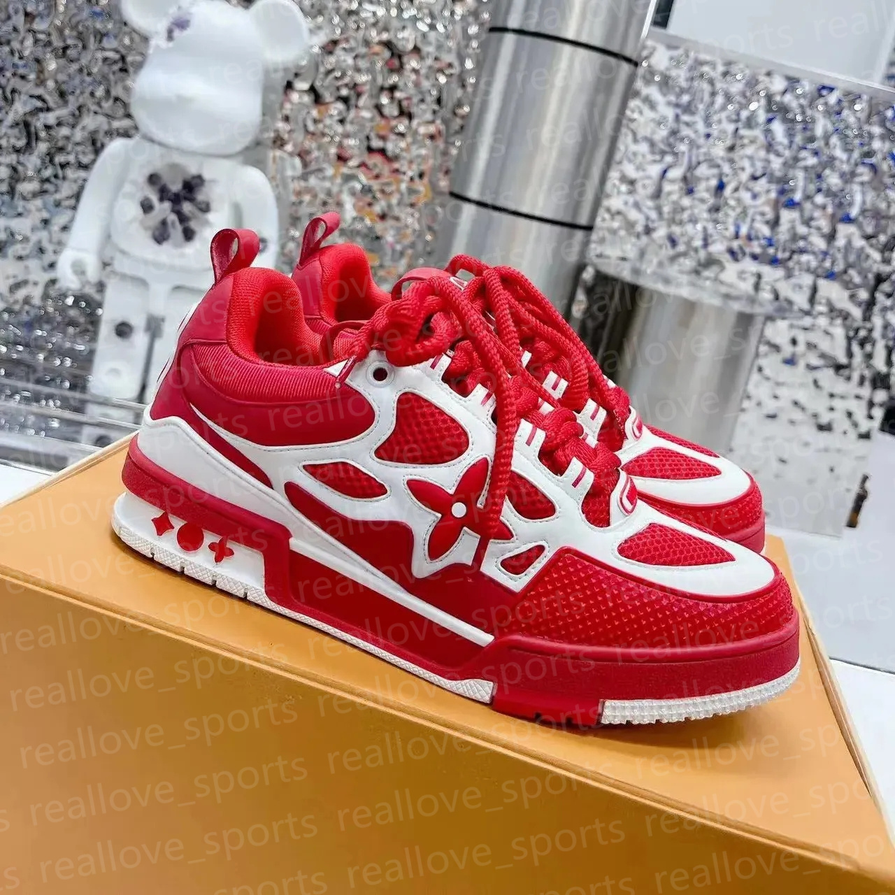 Top Fashion Low Skate Sneakers Casual Shoes Designer Calfskin Flower Virgil Skateboard Mens Original Women Scarpe Embossed Dhgate Platform Trainers