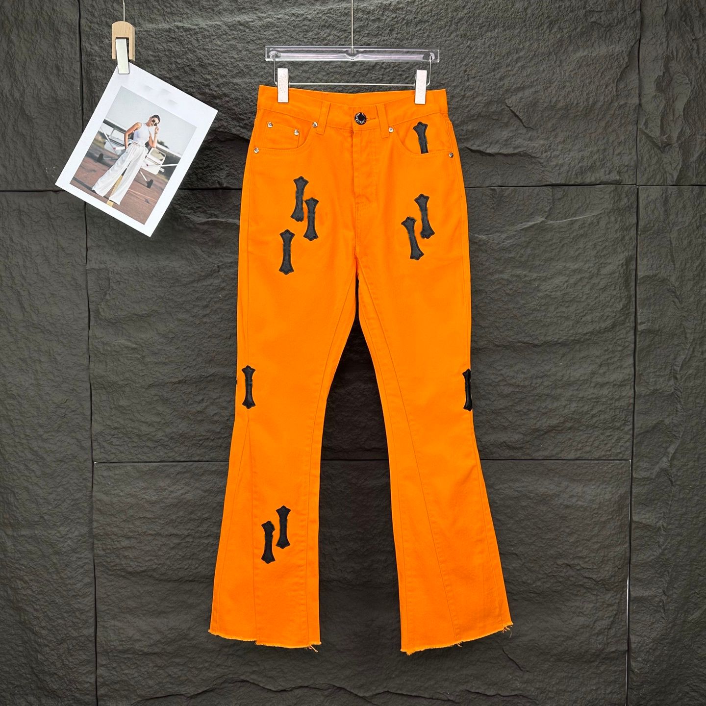 Chrome Jeans Uomo Donna Designer Pantaloni in denim di lusso 2026 Nuovi Jeans dritti con toppa incrociata Hip Hop Streetwear Pantaloni moda unisex B