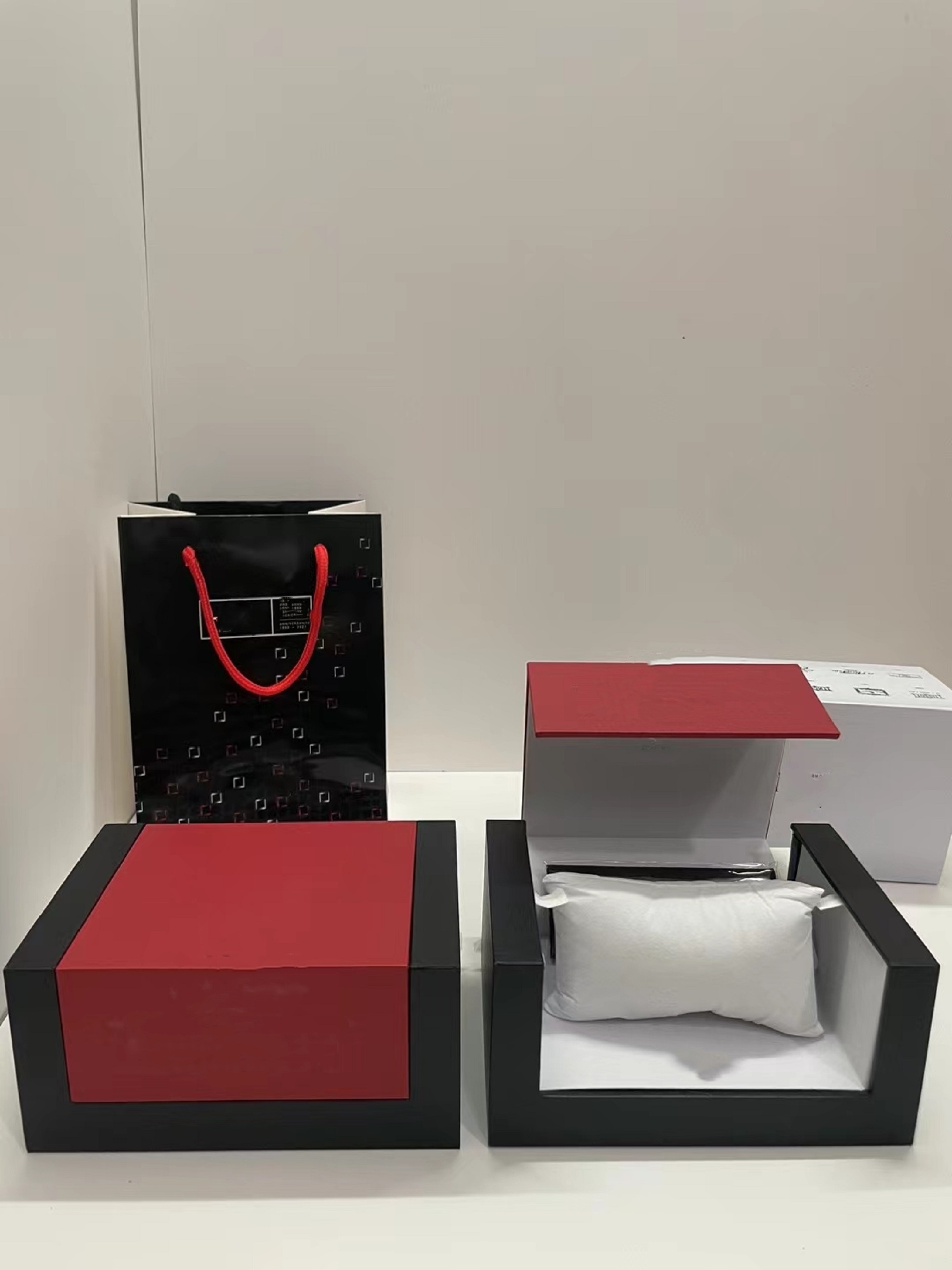 Top Quality Boxes TISSOTSity 1853 watch Original Box Accessories wholesale montre Watches Booklet Card Tags and Papers English Swiss Watches Boxe
