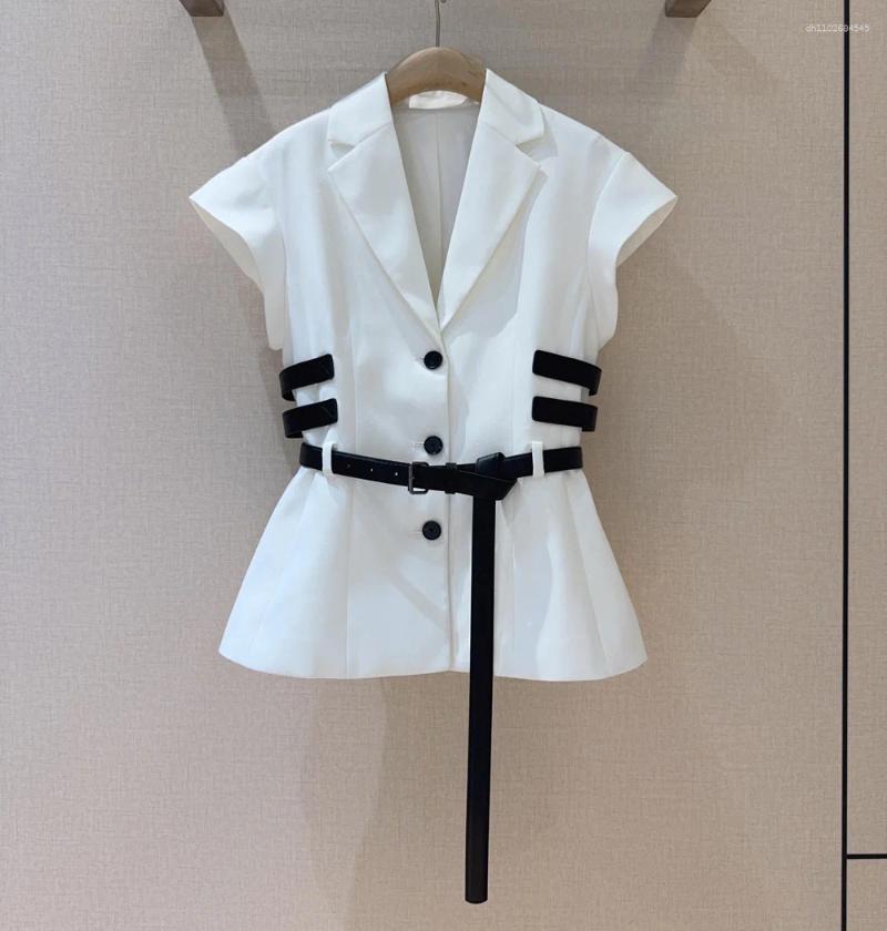 Vestes pour femmes simples poitrines femmes blanches à manches courtes à manches courtes à manches courtes du blazer dame la ceinture quotidienne