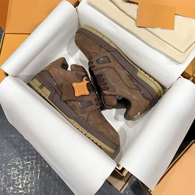 Taupe Brown Damier Embossed Cowhide Leather Womens Flat Shoes Men Sports Basketball Shoes 2025SS New Collection Designer Rubber Bottom man lady Casu