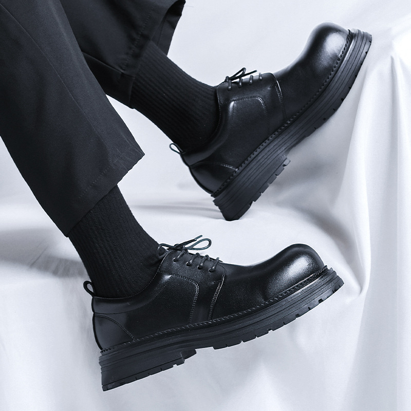 Stylish Fashion Vintage Designer Men Solid Walk Shoes Lace Up Leather Flat Soft Sole Business Formal Wedding Gothic Shoes Casual Comfortable Shoes