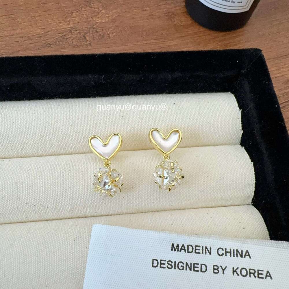 S Sier Needle Exquisite Heart-shaped Mother-of-pearl Zircon Pendant For Designer Jewelry Women Fashionable Light Sweet Temperament Versatile Earring