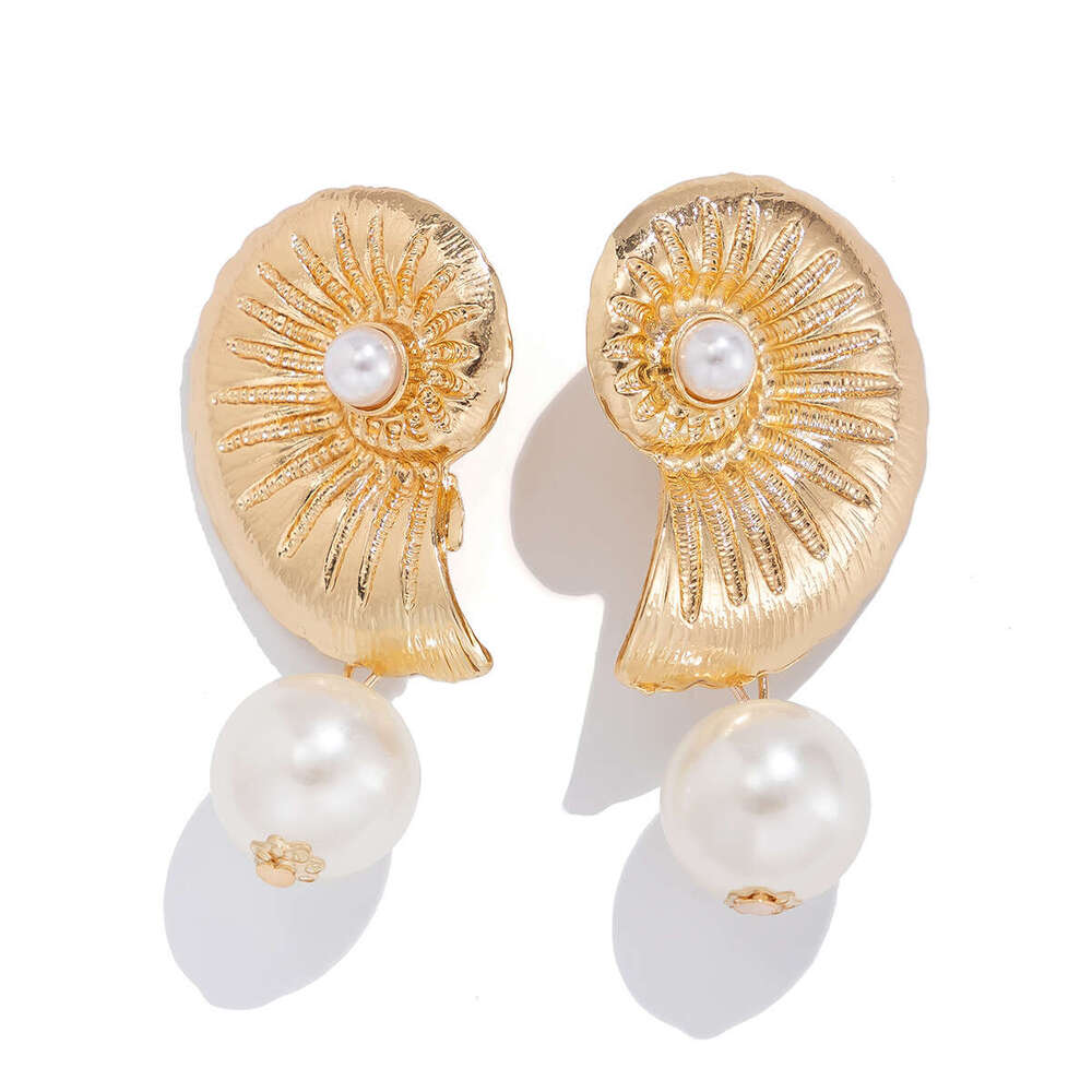 Boucles d'oreilles en forme de conque pour enfants, bijoux à tige de style japonais-coréen avec élément en forme de goutte de perles, pierres de