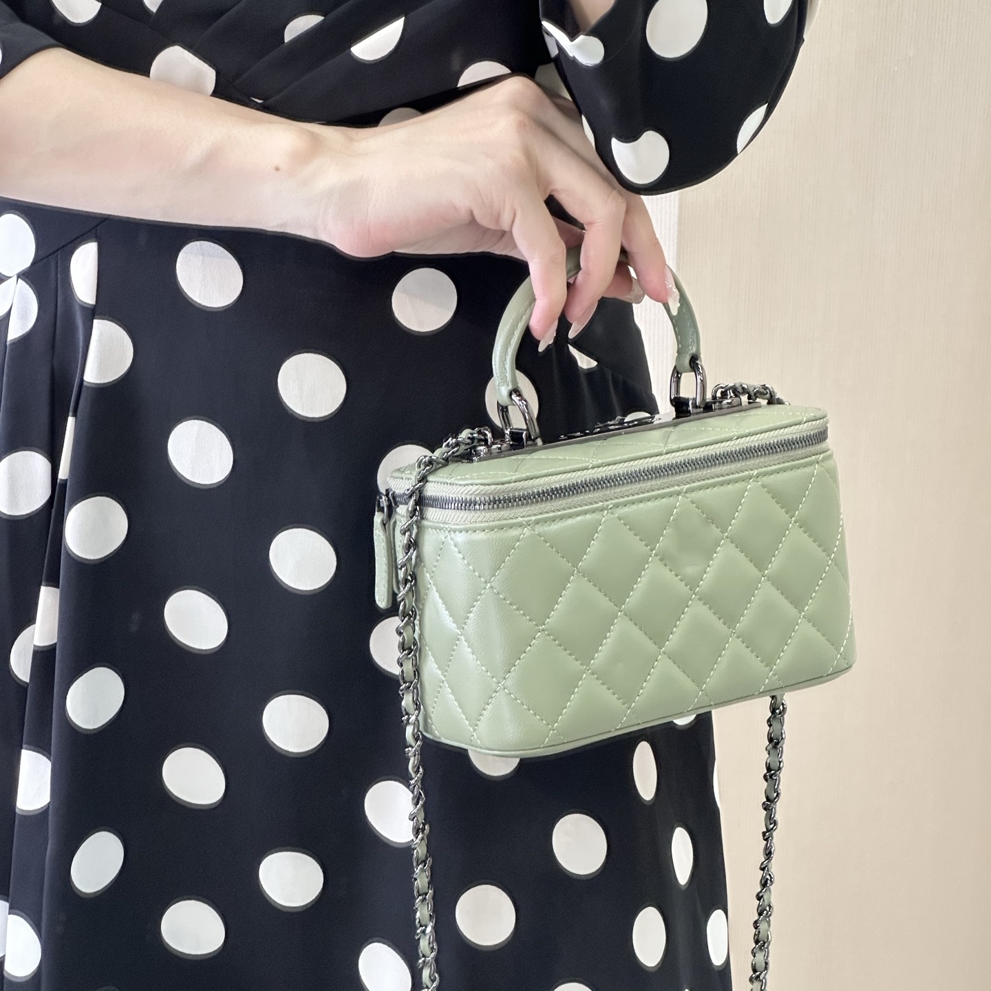 new quilted leather cosmetic bag cross body lipstick bag genuine sheepskin handbag with top handle zipper purse chain crossbody bag with mirror 10a